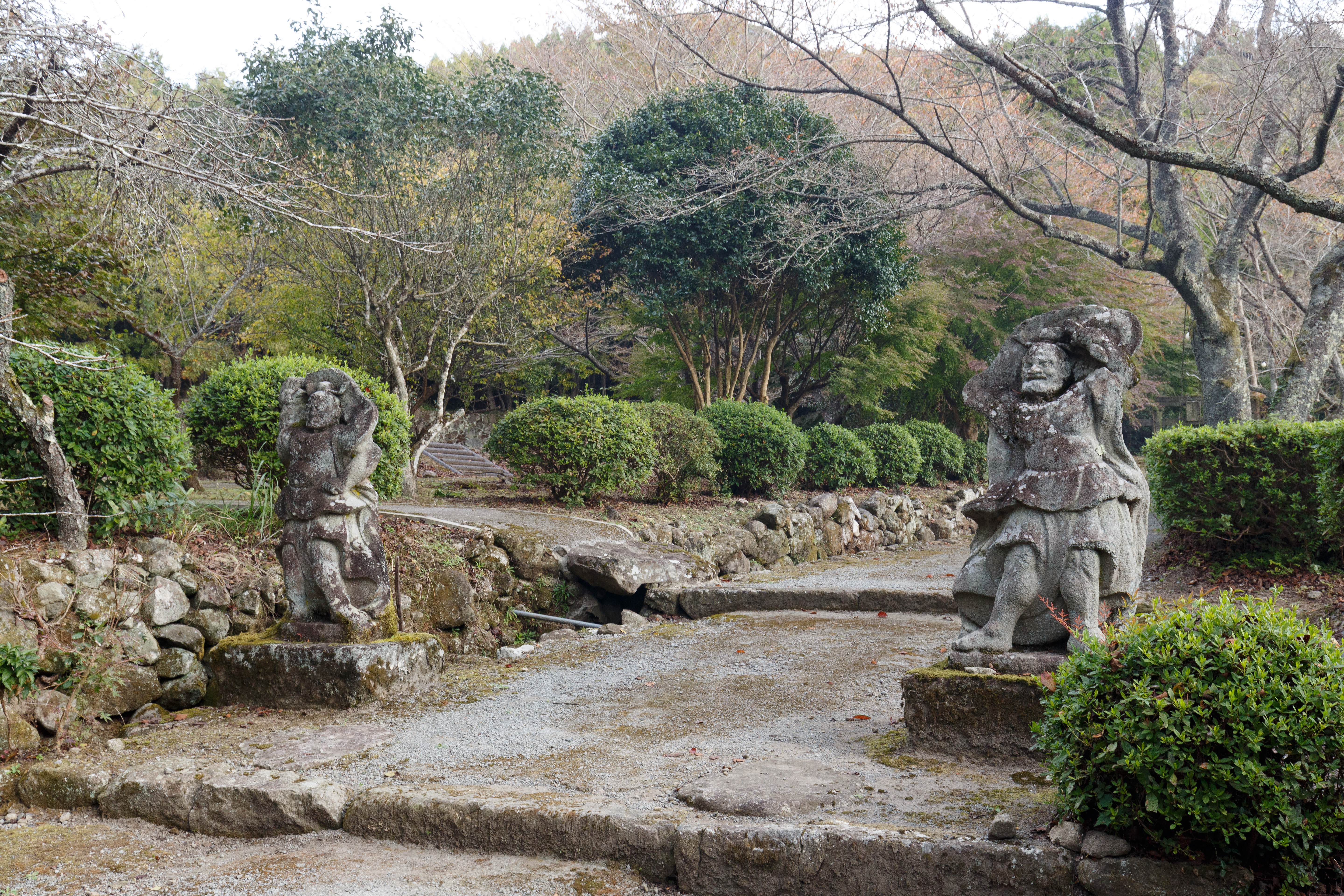 石造仁王像（大分県指定文化財）