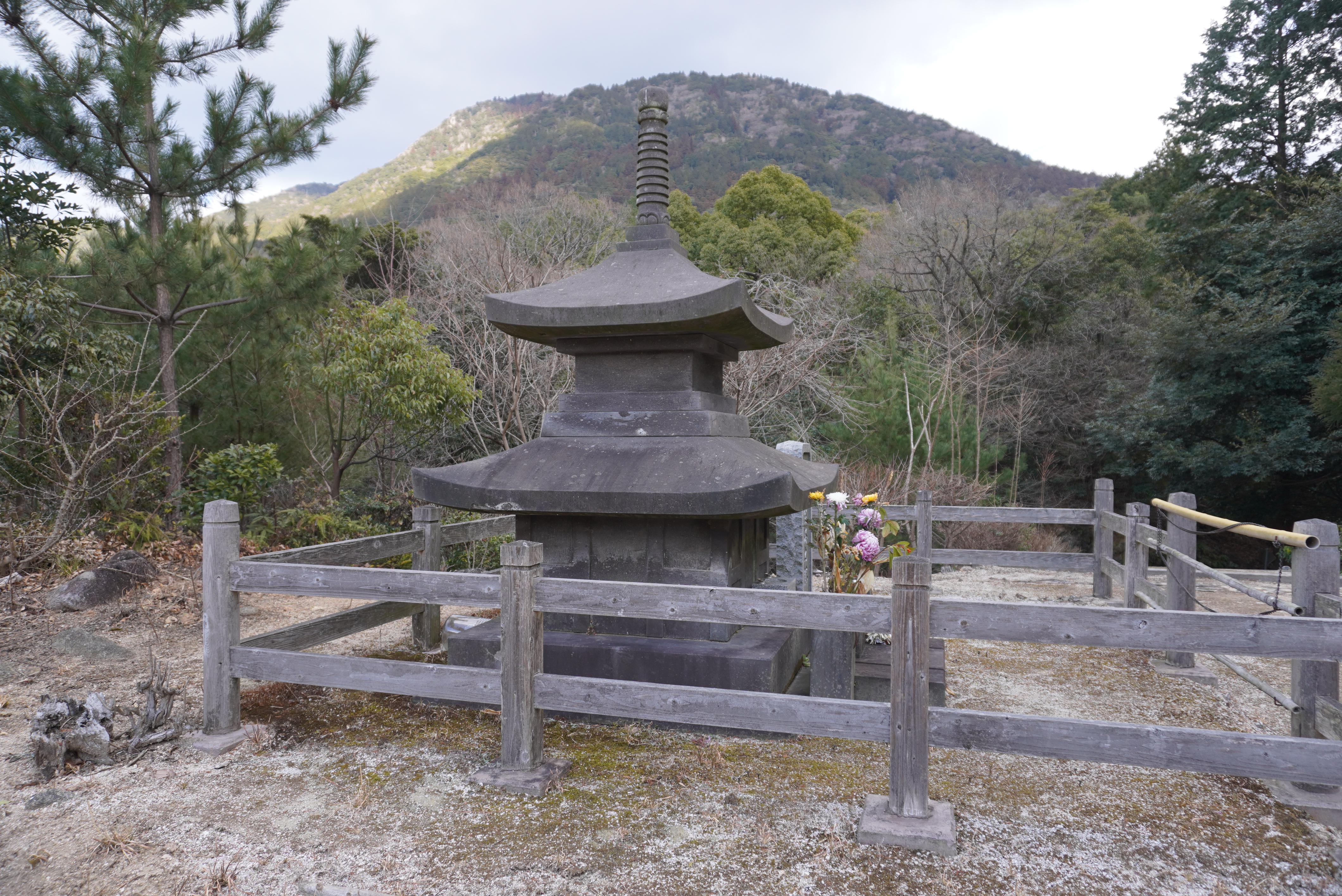 六所宝塔