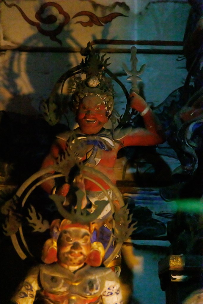 本堂におまつりされる仏さま