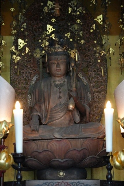 御本尊・木造十一面観音菩薩坐像