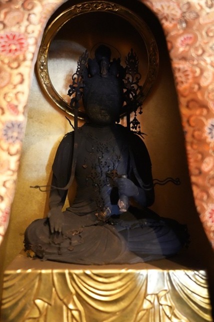 十一面観音坐像