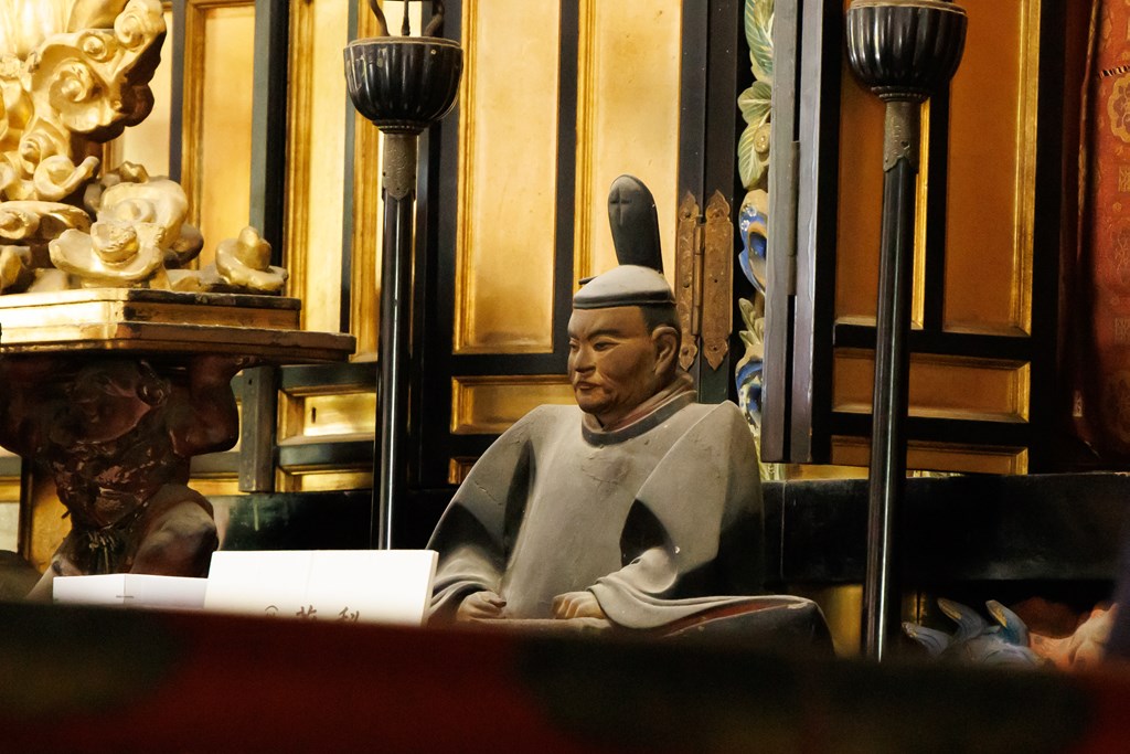 秘仏・聖観音菩薩立像