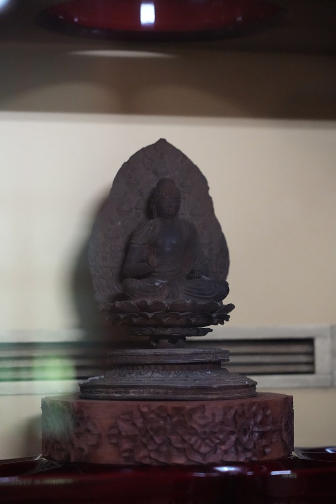 木造薬師如来坐像（胎内仏、国指定重要文化財）