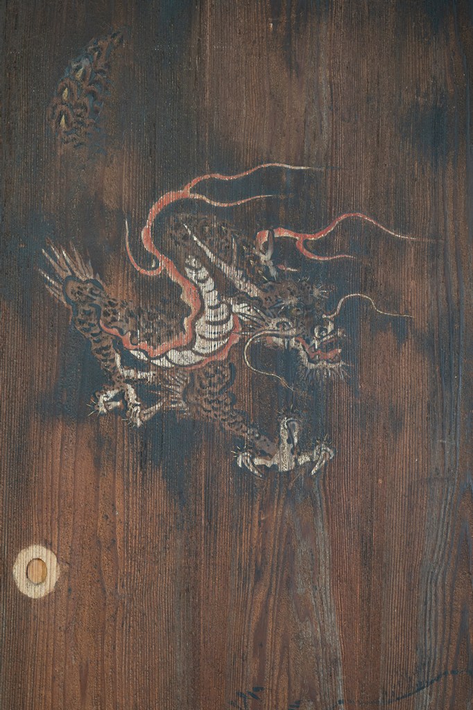本堂を飾る襖絵・杉戸絵