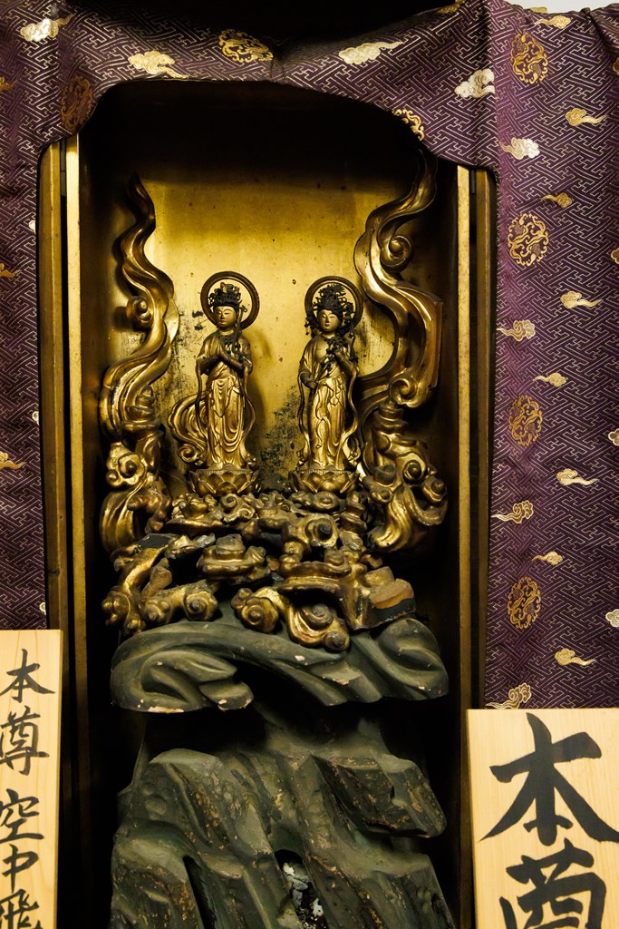 秘仏御本尊・空中飛行観世音菩薩