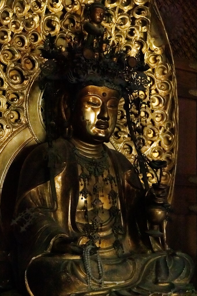 お前立ち・十一面観音菩薩坐像