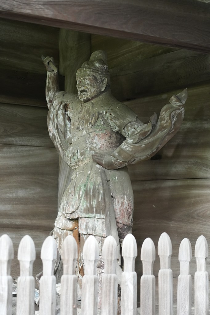 山門・木造二天王立像・木造文殊菩薩騎獅像（非公開）