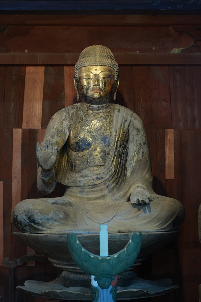 木造薬師如来坐像（国指定重要文化財）