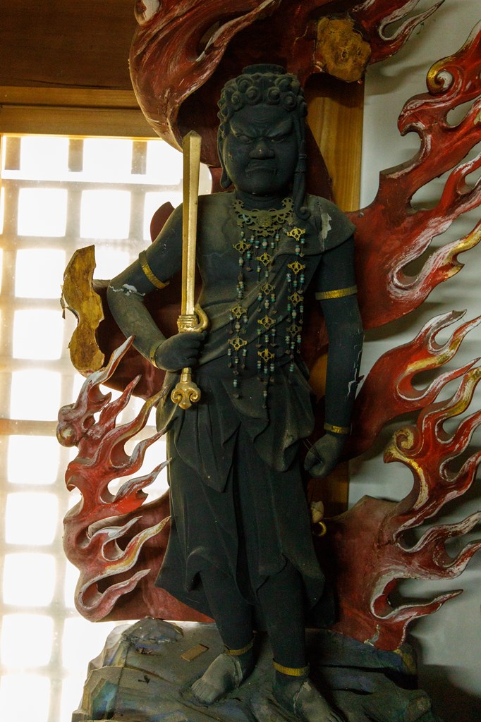 木造地蔵菩薩坐像と寶珠寺にまつられる仏さま