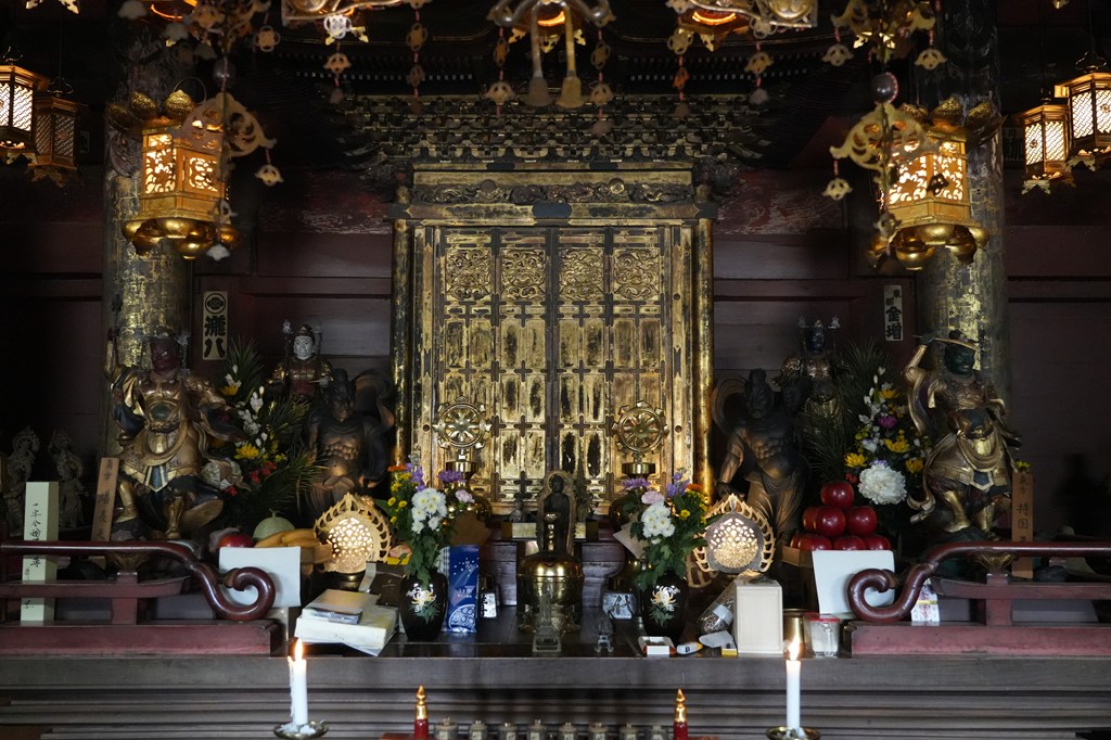 秘仏御本尊・十一面観音菩薩立像