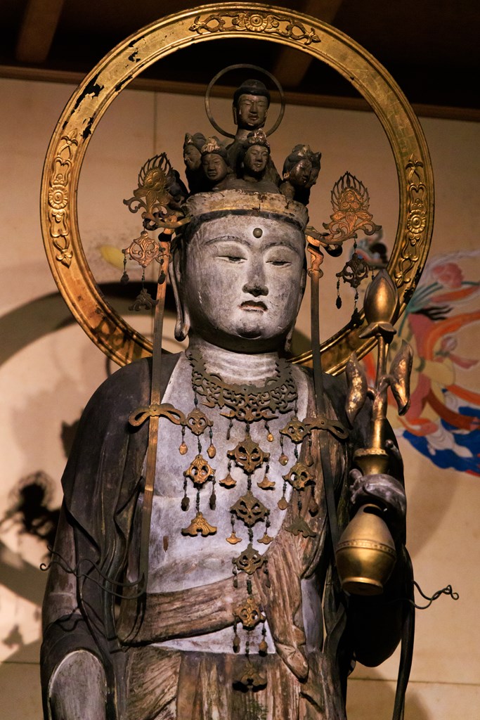 ご本尊・十一面観音菩薩立像（国指定重要文化財）