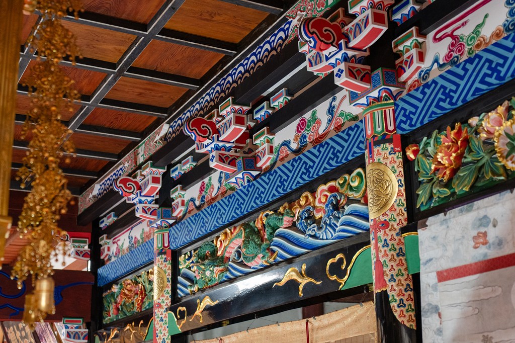 髙橋又八の欄間彫刻