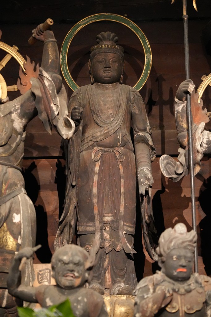 木造梵天・帝釈天立像（国指定重要文化財）