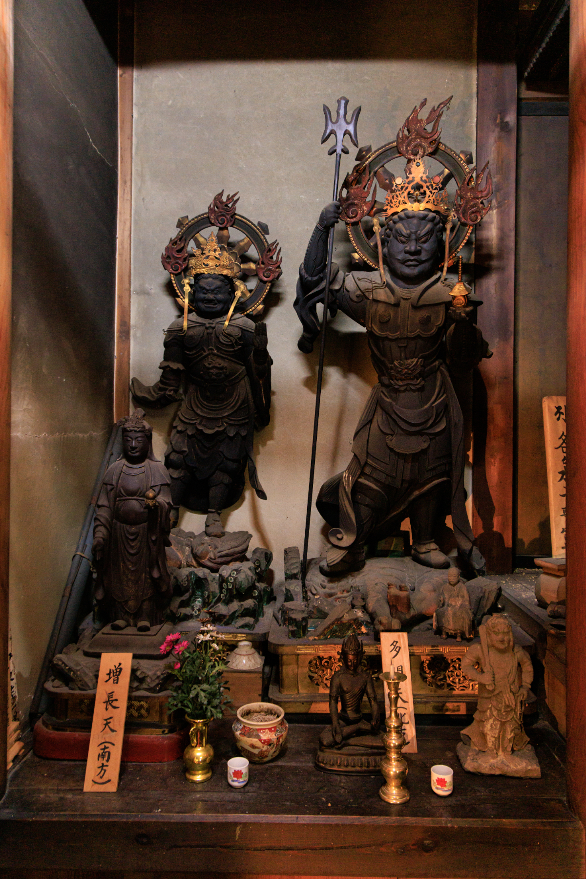 四天王立像