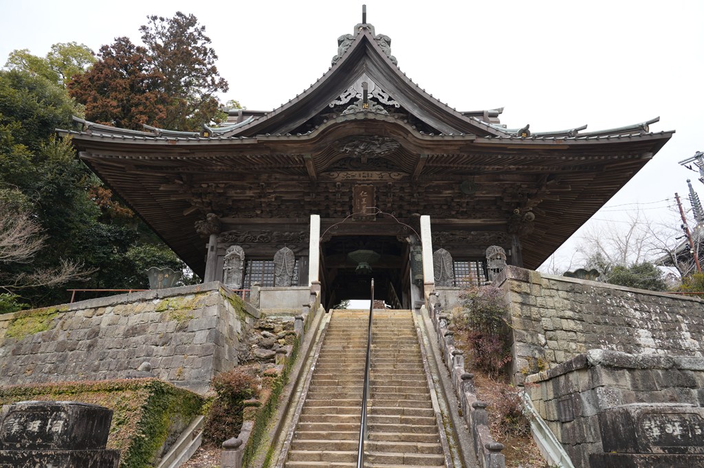 仁王門・木造仁王立像（芝山町指定文化財）