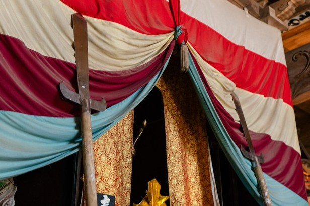 御本尊・木造十一面観音菩薩立像（熊本県指定文化財）