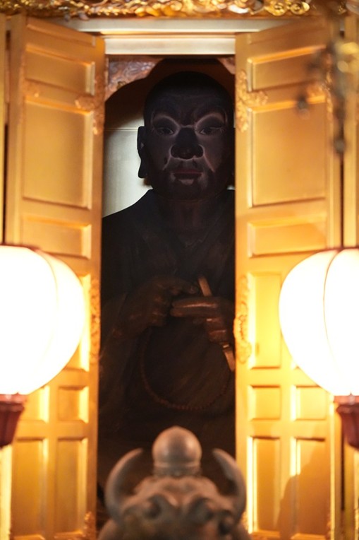 御本尊・木造慈恵大師坐像（国指定重要文化財）