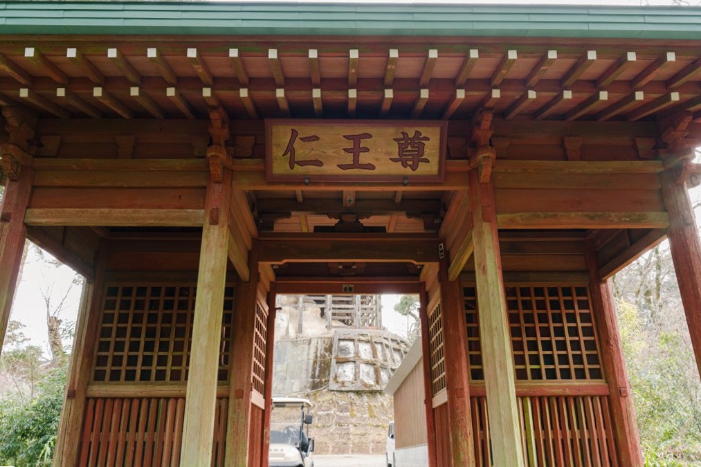 二天門・仁王門