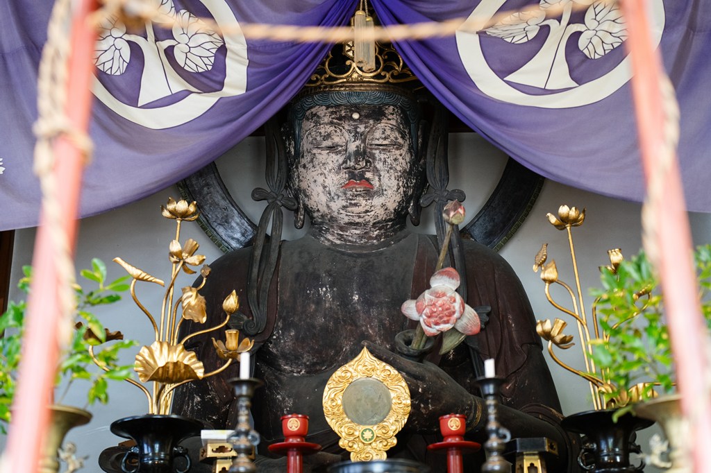 観音堂（本堂）・木造十一面観音菩薩坐像