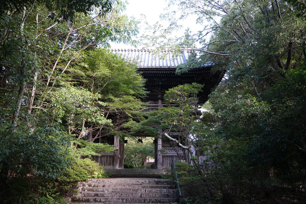 山門・木造二天王立像・木造文殊菩薩騎獅像（非公開）