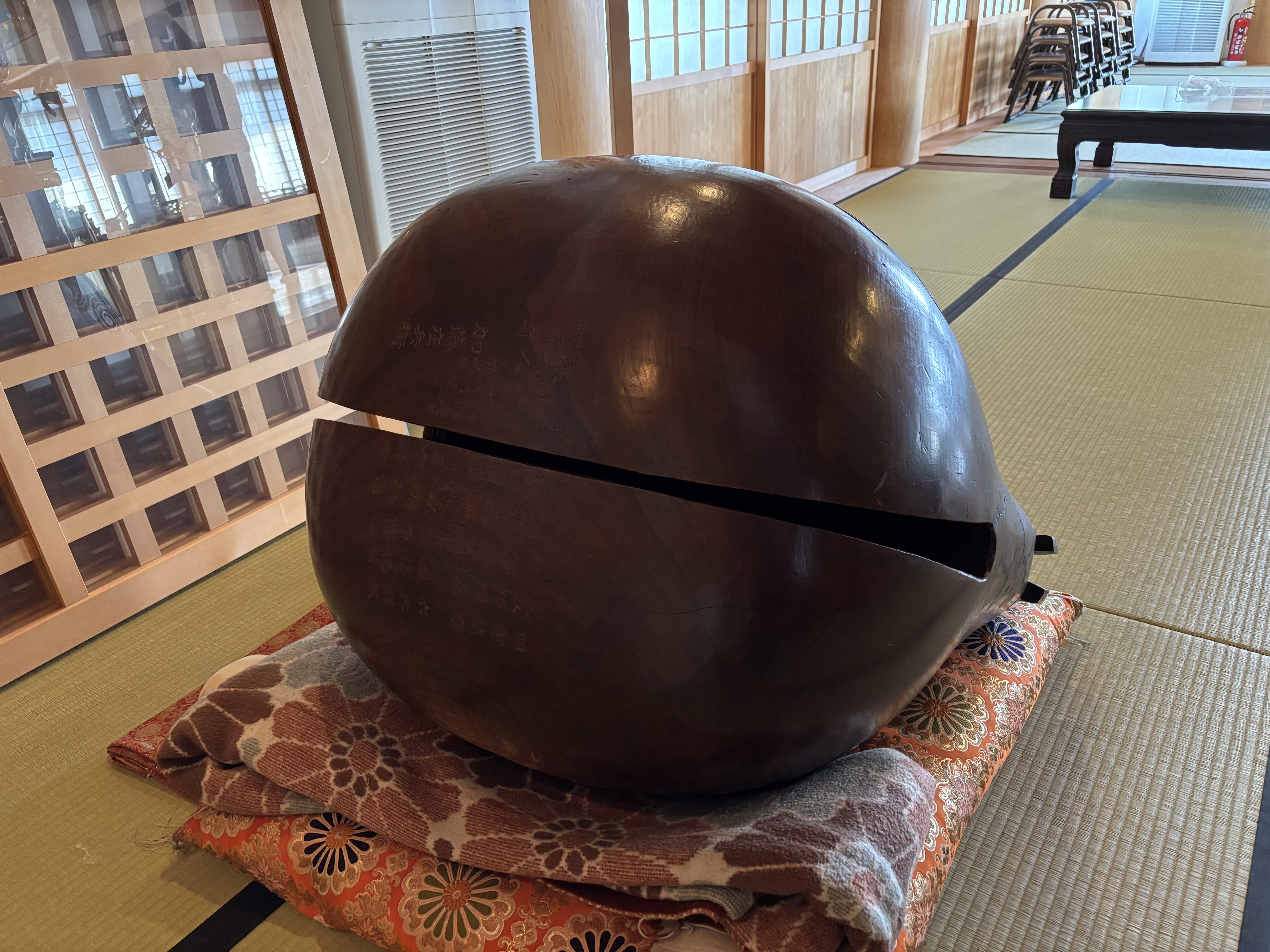 幼稚園の子供たちによって書かれた可愛らしい看板