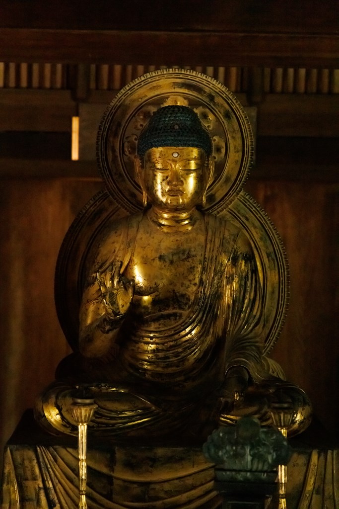 阿弥陀如来坐像（神戸市指定文化財）と阿弥陀堂におまつりされる仏さま