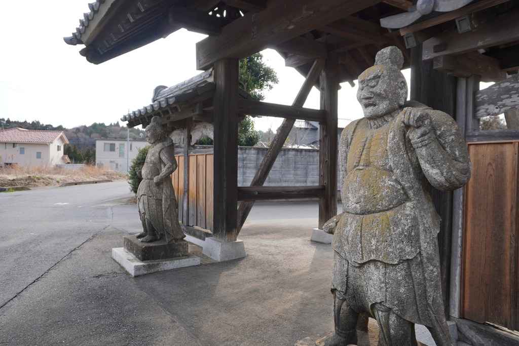 石造仁王像・石造六地蔵菩薩像（水戸市指定文化財）