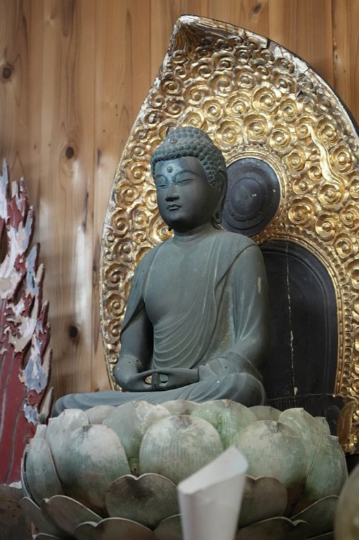 お前立・越知山三所大権現像（銅造十一面観音菩薩坐像・銅造聖観音菩薩坐像・銅造阿弥陀如来坐像、越前町指定文化財）