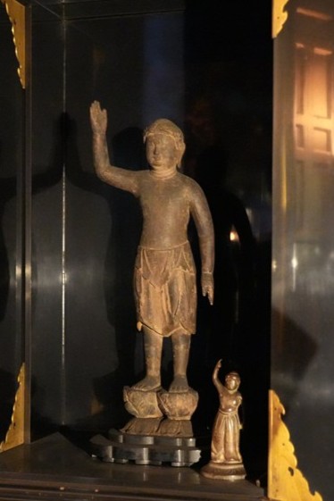 木造誕生釈迦仏像（三重県指定文化財）