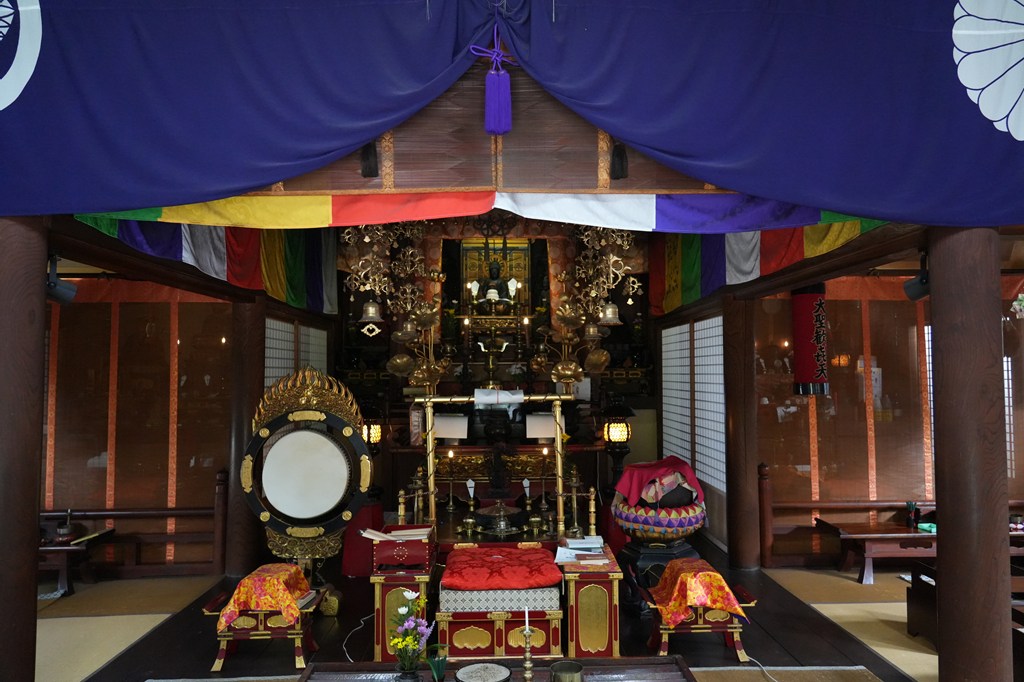 秘仏御本尊・天拝薬師如来様（50年に一度の御開扉）