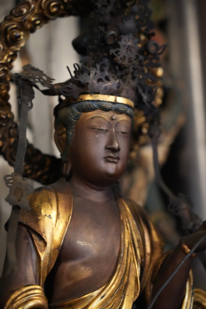秘仏御本尊・薬師如来像