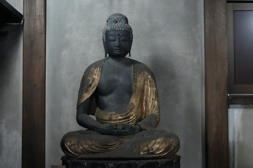 金剛定寺の魅力的な仏様