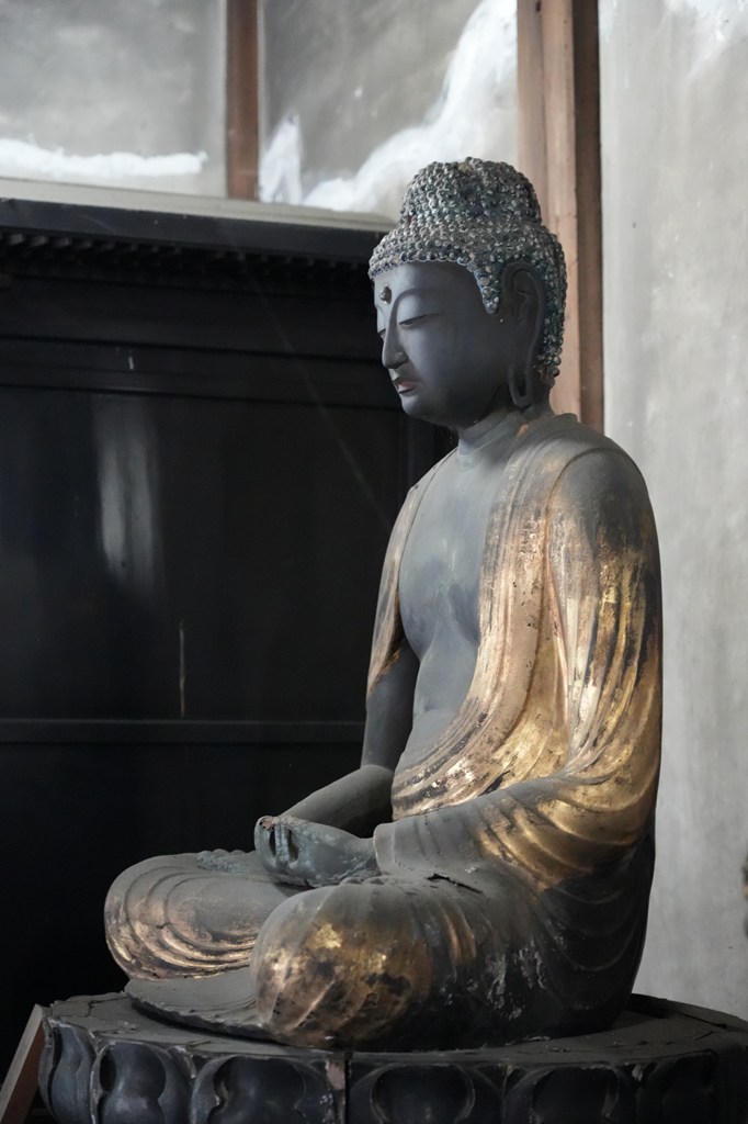 金剛定寺の魅力的な仏様