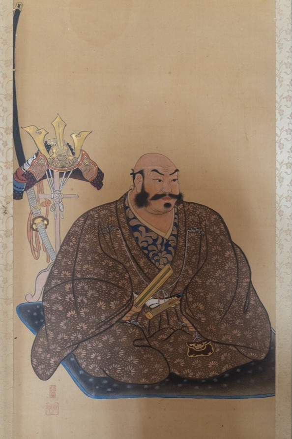 信玄公の兜の前立・供養塔