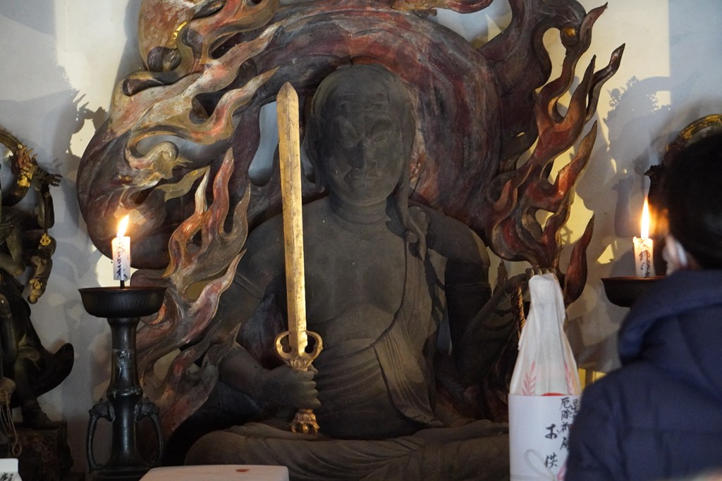 木造不動明王坐像