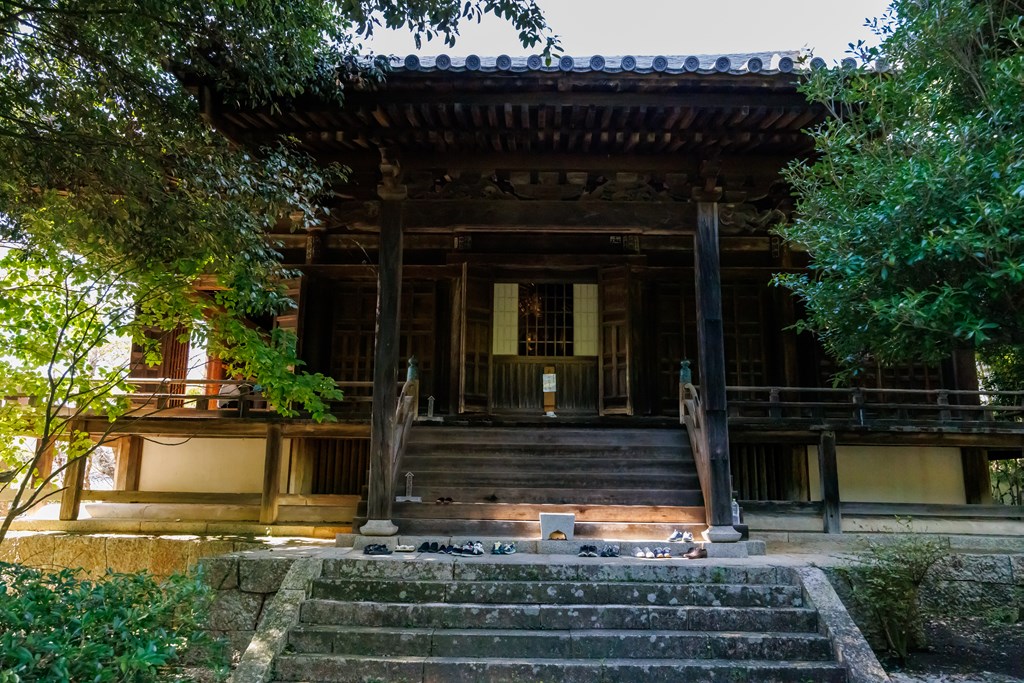 阿弥陀堂と阿弥陀如来坐像（国指定重要文化財）