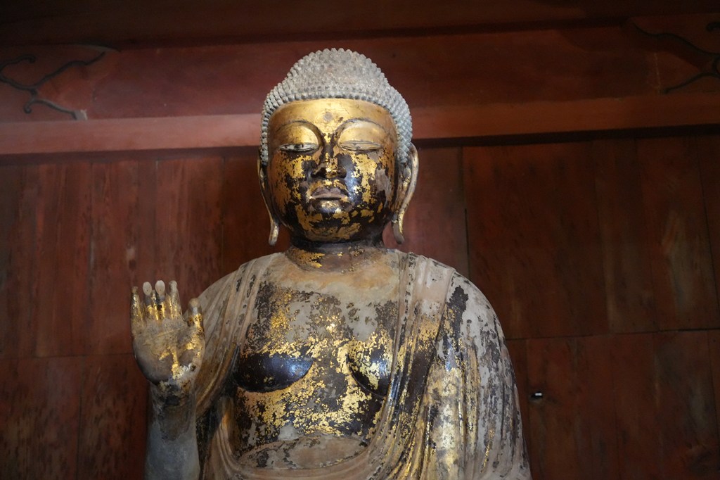 木造釈迦如来坐像（国指定重要文化財）