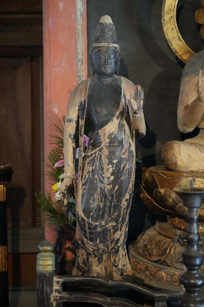 木造弥勒三尊像（国指定重要文化財）