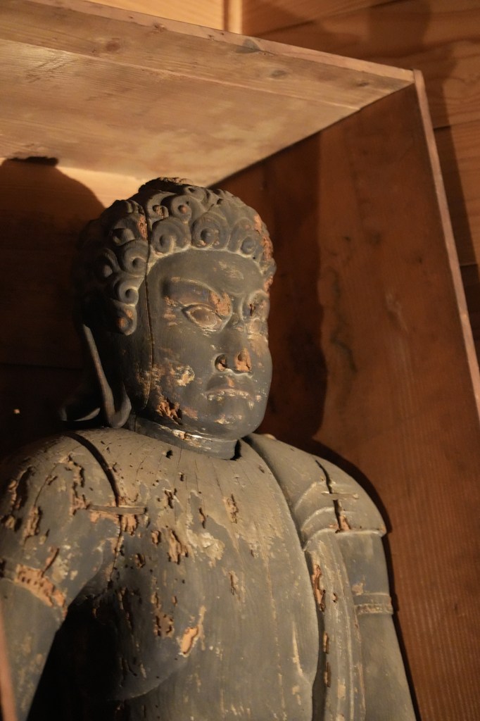 木造不動明王立像