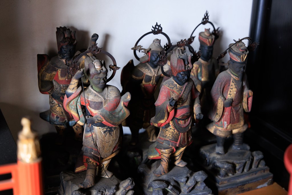 おまつりされる様々な仏さま