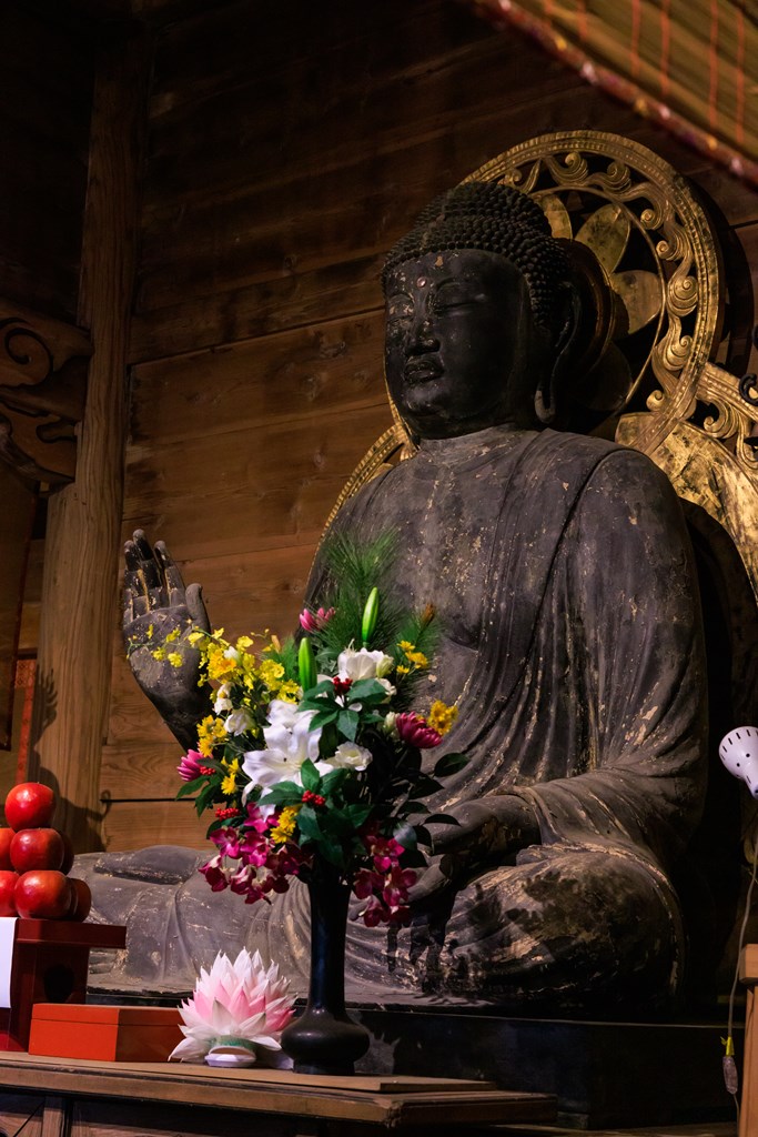 釈迦如来坐像（国指定重要文化財）