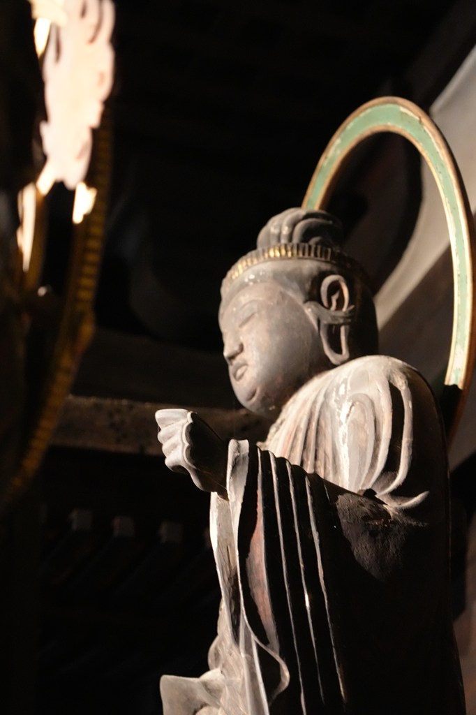 木造梵天・帝釈天立像（国指定重要文化財）
