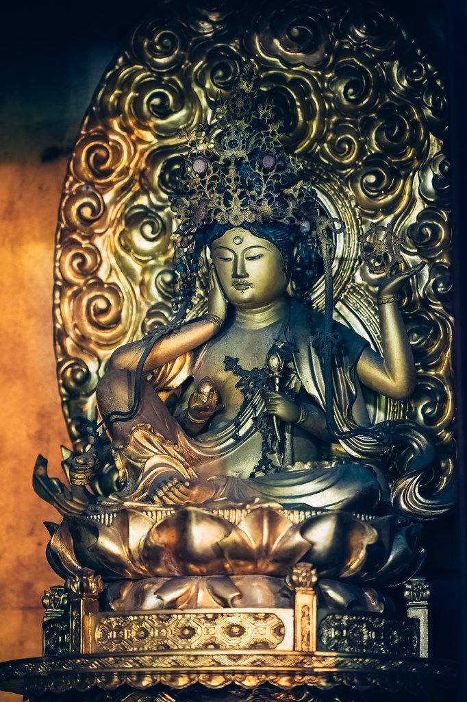 如意輪観音坐像