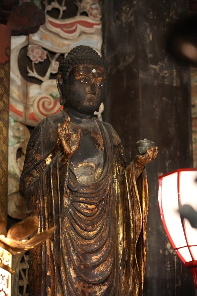 木造薬師如来立像