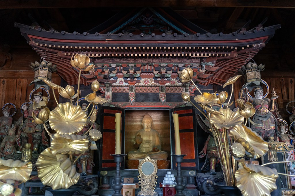 本堂（薬師堂、高森町指定文化財）