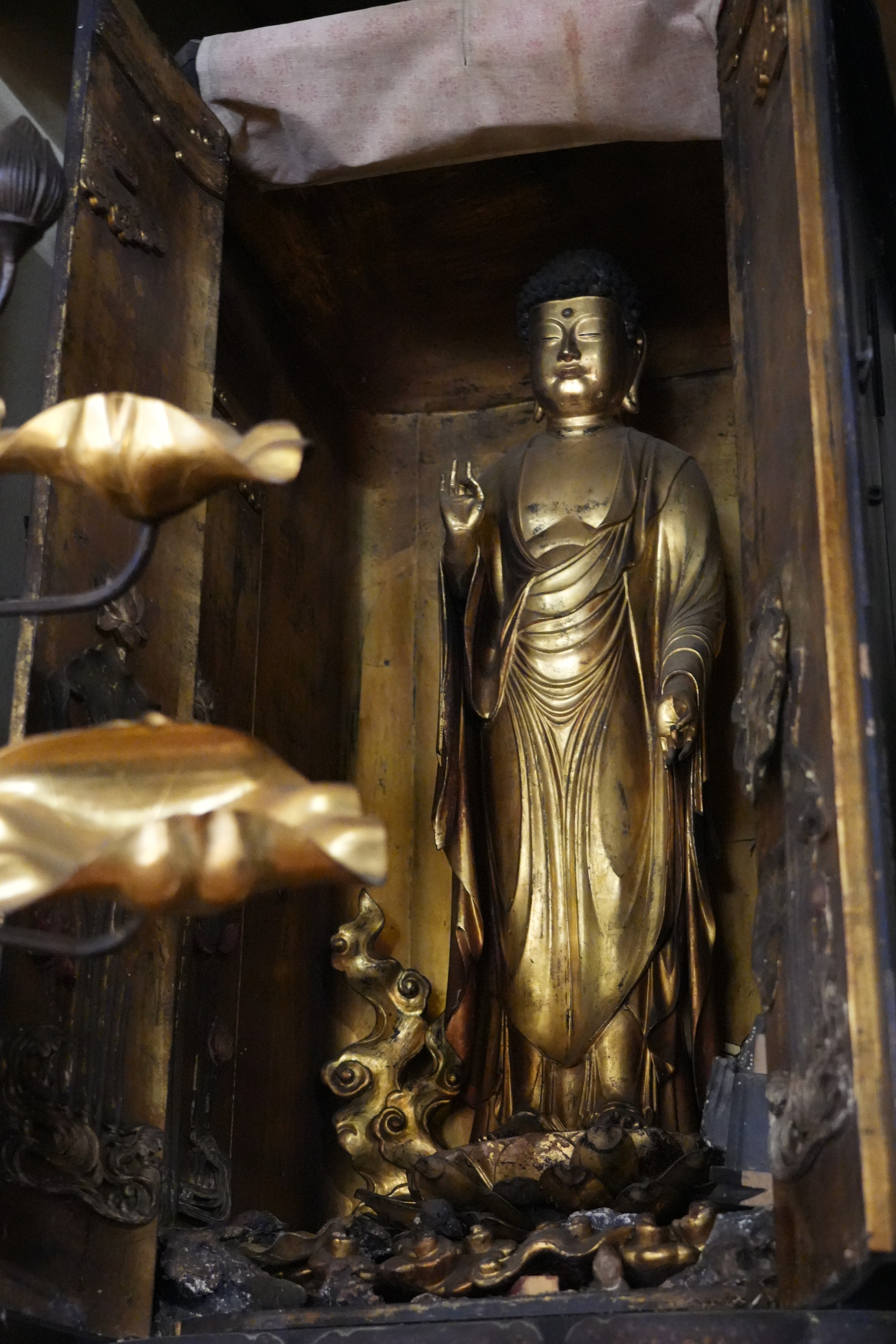 木造阿弥陀如来立像