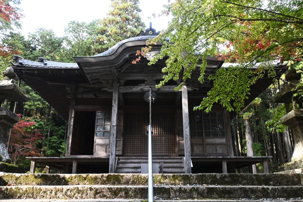 薬師堂（総本堂）