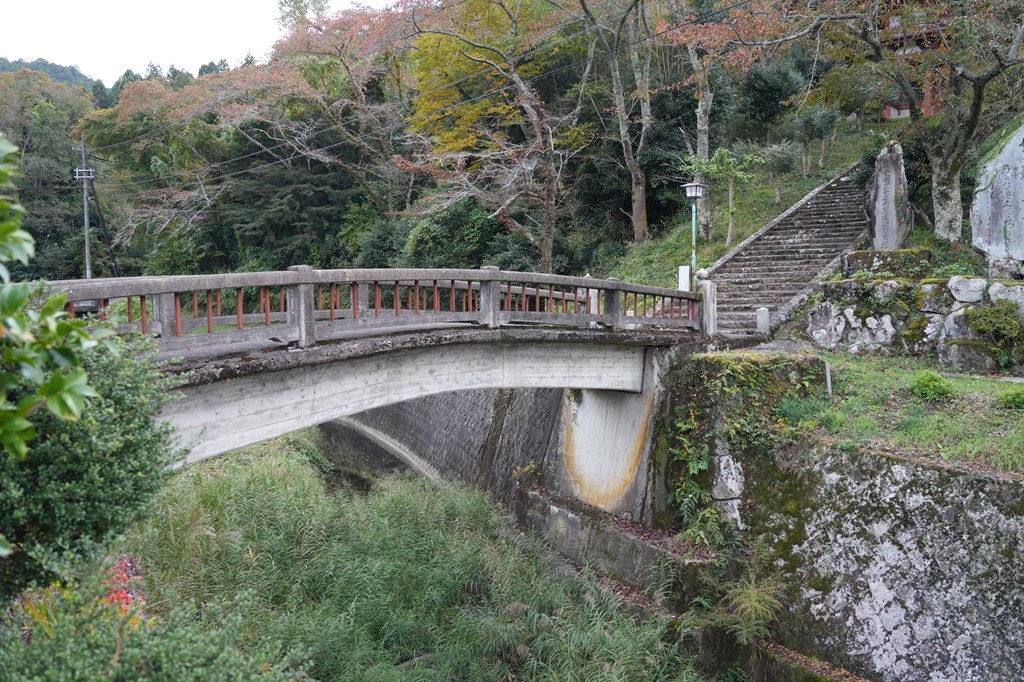 仁王門・普門橋
