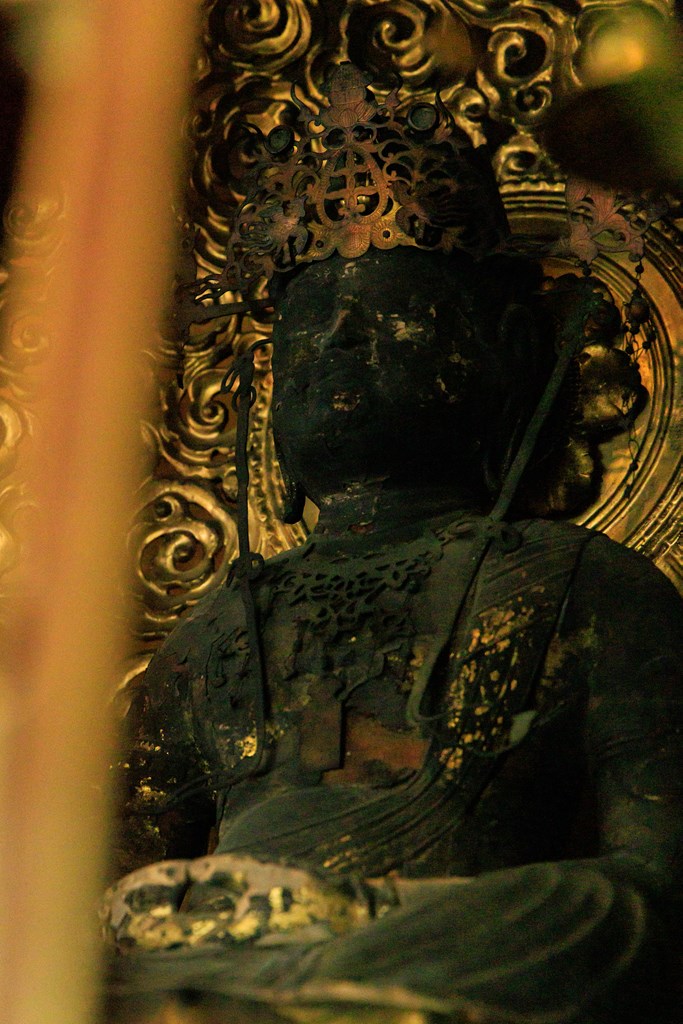 ご本尊・大日如来坐像　（近江八幡市指定文化財）