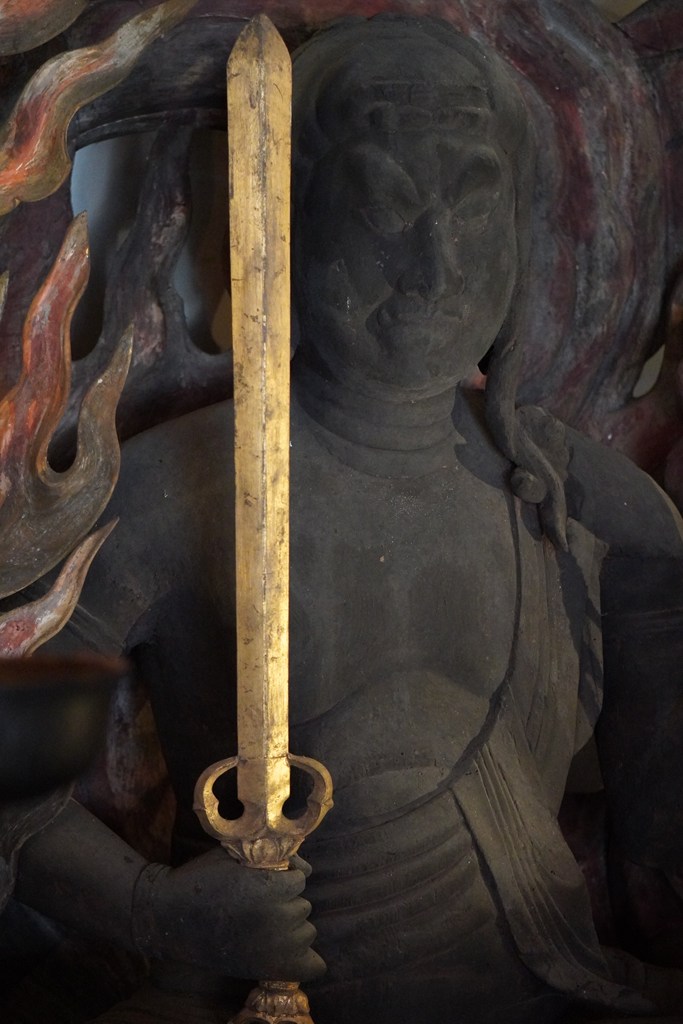 木造不動明王坐像